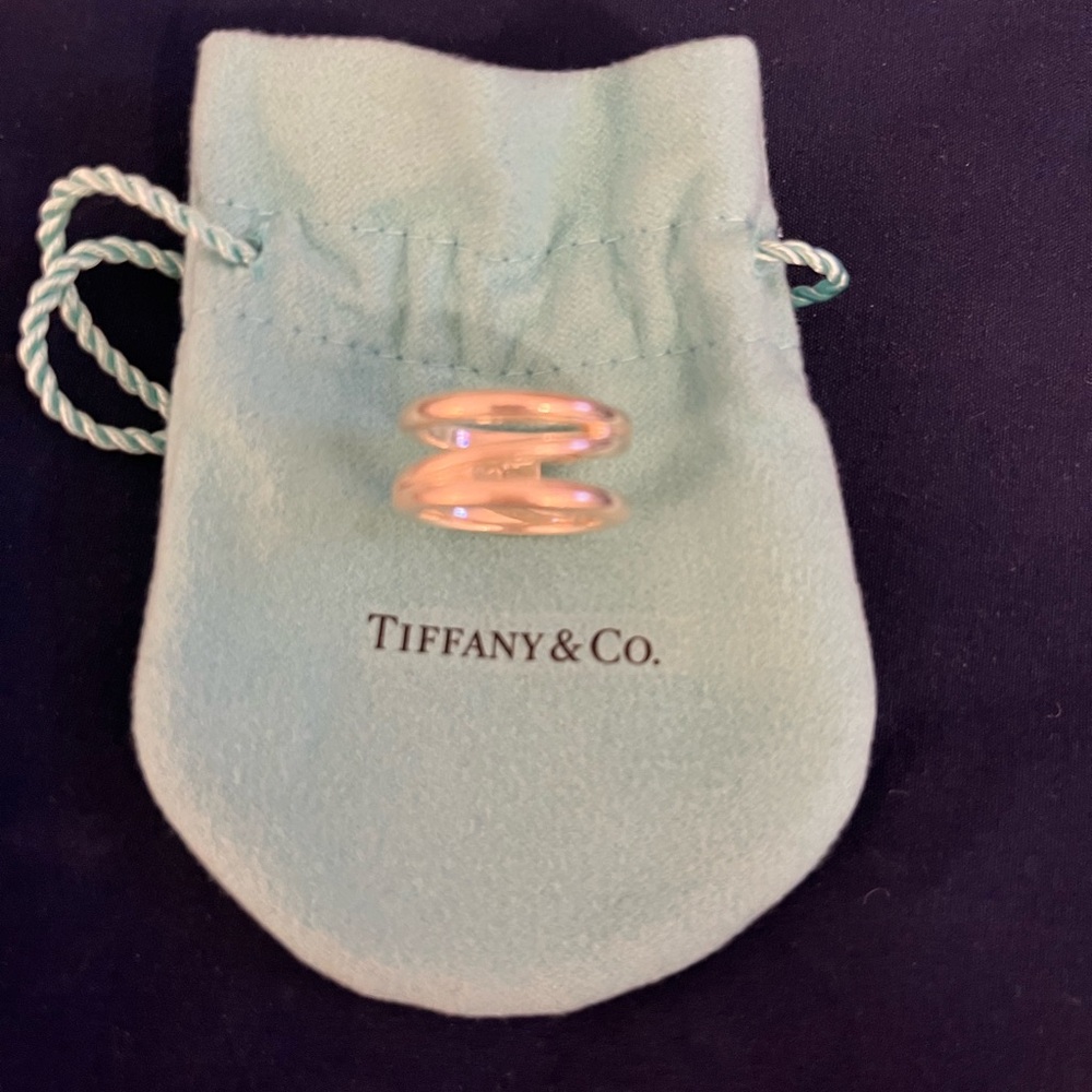 ✅ AUTHENTIC Tiffany &Co ring✅ size 7
